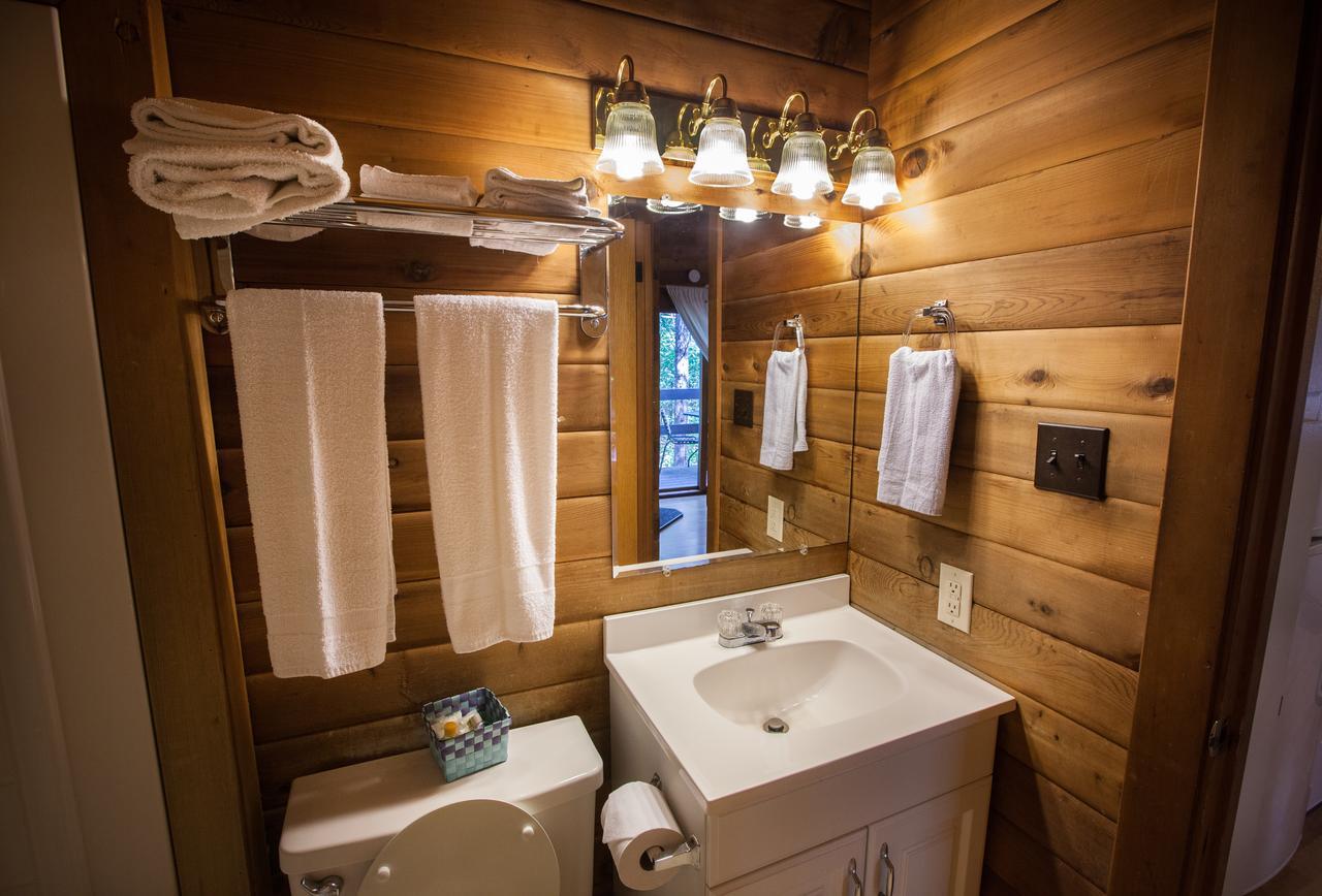 Lake Texoma Camping Resort Cabin 4 Willow Spring Bagian luar foto